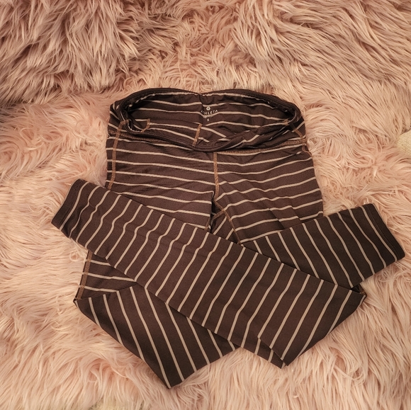 (B) Mauve and Brown Athleta Leggings Bundle of 2 size Small - Picture 5 of 5